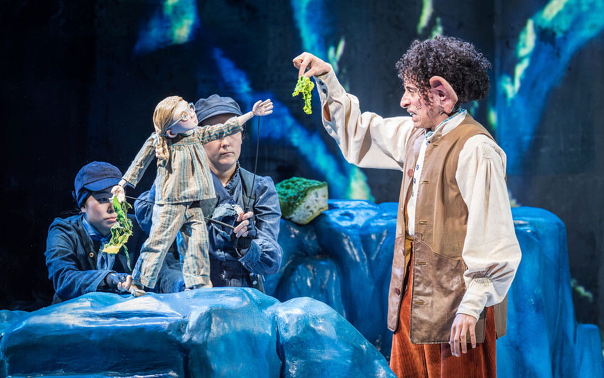 Promotional poster for Roald Dahl’s The BFG theatre production at Esplanade Singapore, 22 April to 2 May 2026